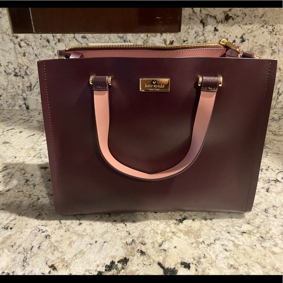 Brand new Kate Spade shoulder bag in purple - Picture 1 of 3